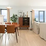 In With Sea Views Apartamento