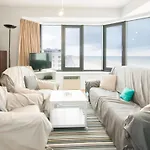 In With Sea Views 奥斯滕德