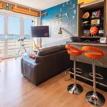 In With Sea Views Apartamento