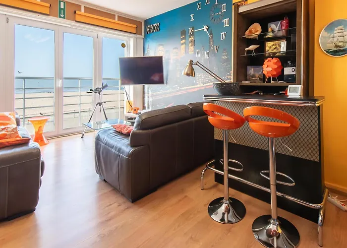 아파트 In With Sea Views *